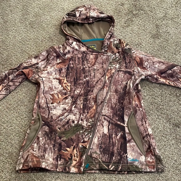 Cabelas camo zip up, size L - Picture 1 of 6